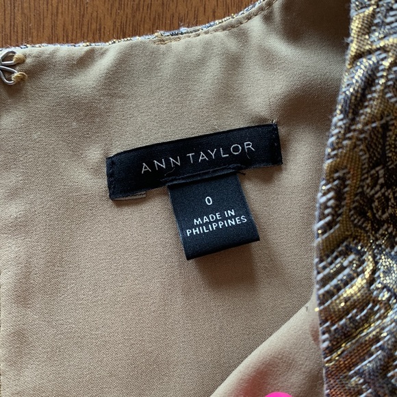 Ann Taylor Gold Dress size 0 - Picture 4 of 6